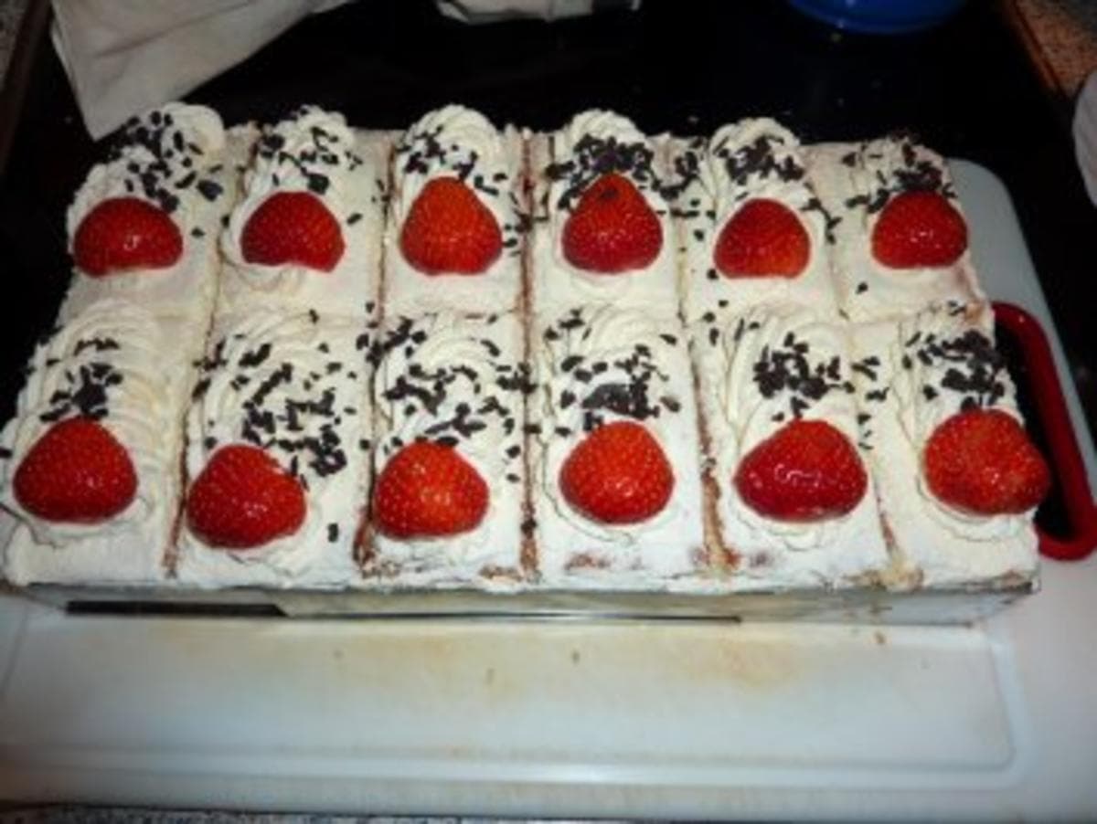 Titelbild für Erdbeer Schmand Schnitten