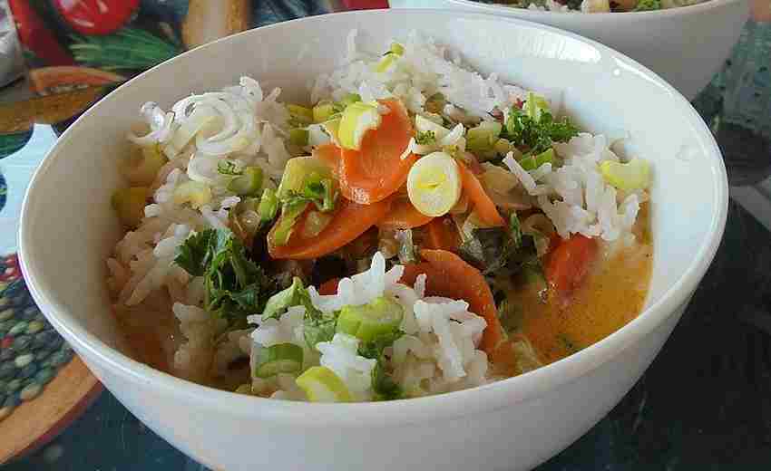 Titelbild für Gemüsecurry mit Reis