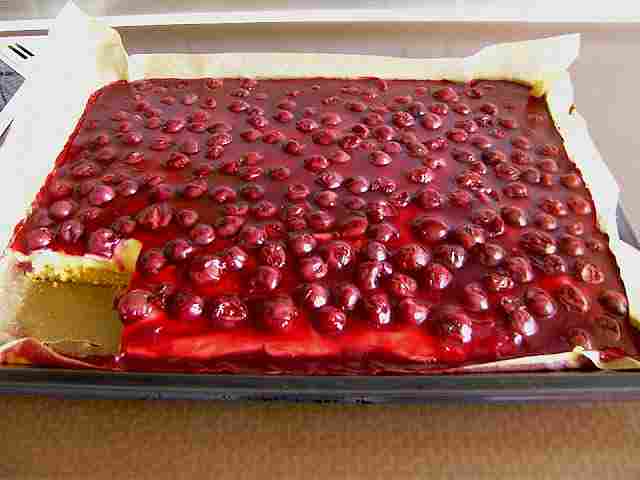 Titelbild für Kirsch Schmand Blechkuchen
