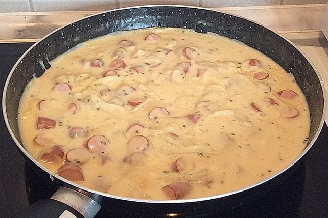 Titelbild für Würstchen Senf Gulasch mit Penne