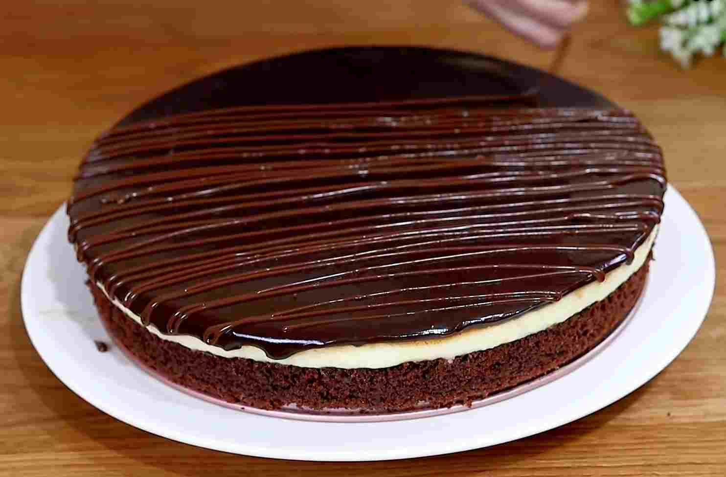 Titelbild für Schokokuchen mit Vanillepudding
