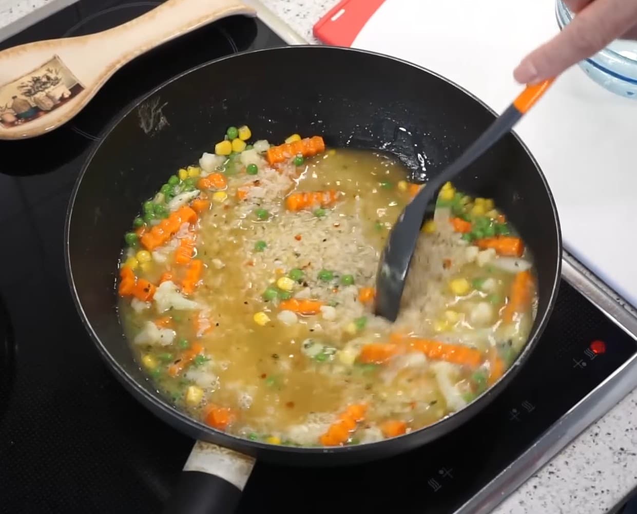 Titelbild für Reispfanne mit Gemüse und Hühnchen