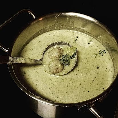 Titelbild für Brokkolicremesuppe