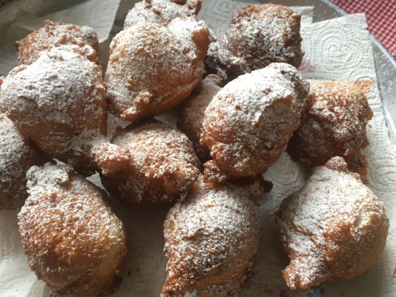 Titelbild für Quark Mutzen, eine traditionelle holländische gebäck