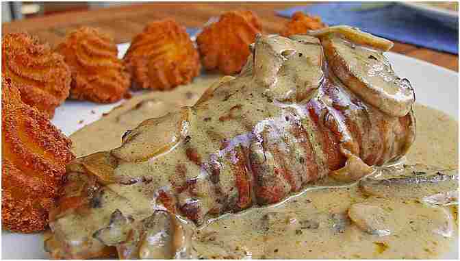 Titelbild für Lende im Speckmantel mit Champignons