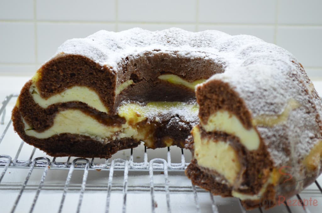 Titelbild für Quark Gugelhupf in 10 Minuten zubereitet!