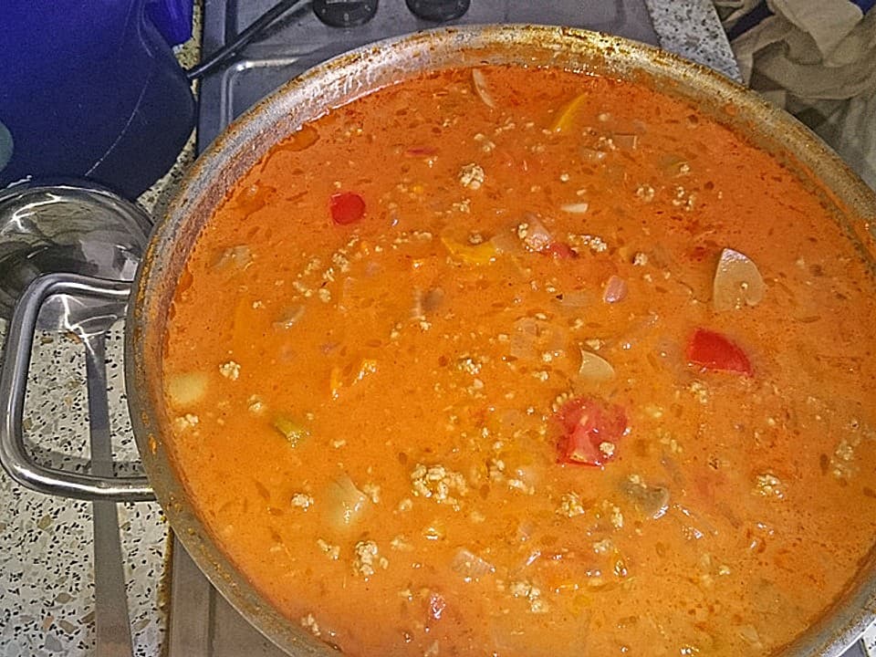 Titelbild für Omas Hexensuppe mit Hähnchen, es wird garantiert nicht übrig bleiben!