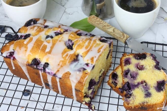 Titelbild für Heidelbeer Joghurt Kastenkuchen