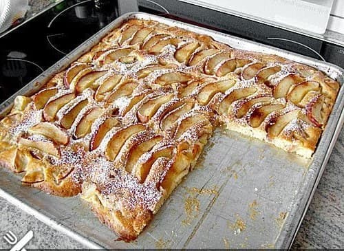 Titelbild für Blitzschneller saftiger Apfelkuchen!