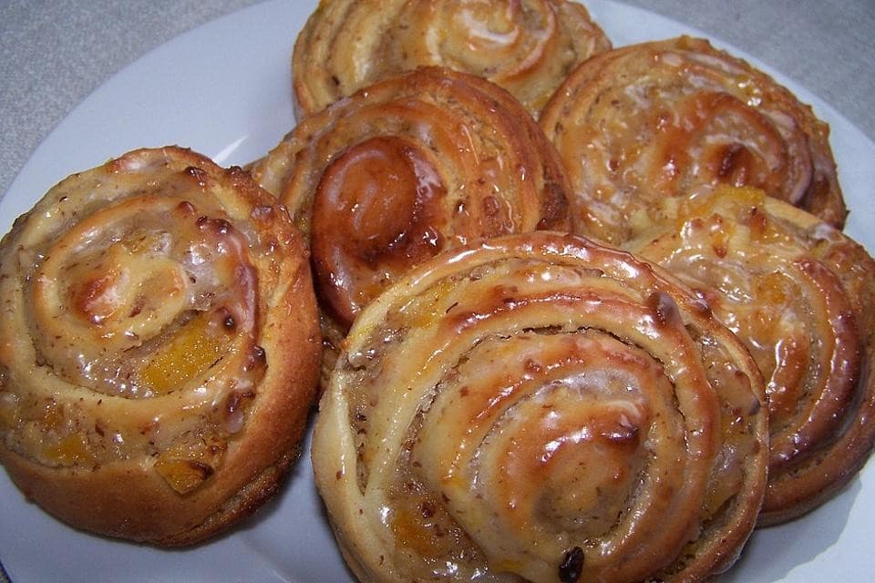 Titelbild für Großmutters Nussschnecken