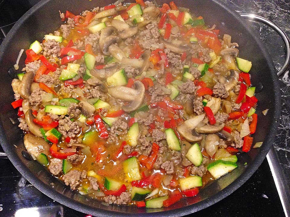 Titelbild für hackfleisch gemuse pfanne