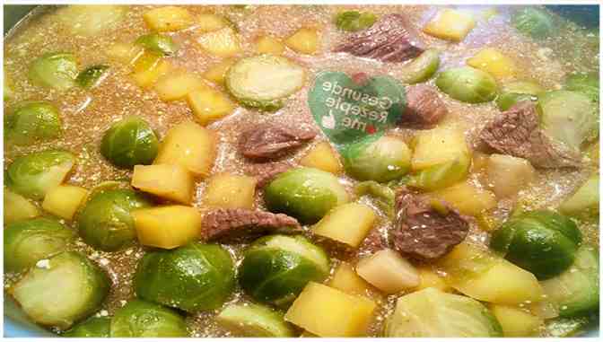 Titelbild für Einfache Rosenkohl Eintopf mit Rindfleisch