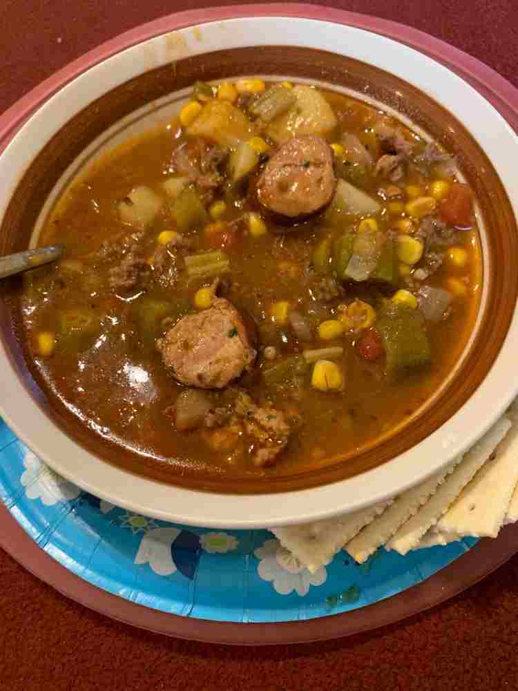 Titelbild für Deftige Gulaschsuppe