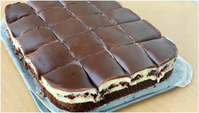 Titelbild für “Admiral” Kuchen mit Vanillepudding (ein Tassenrezept)