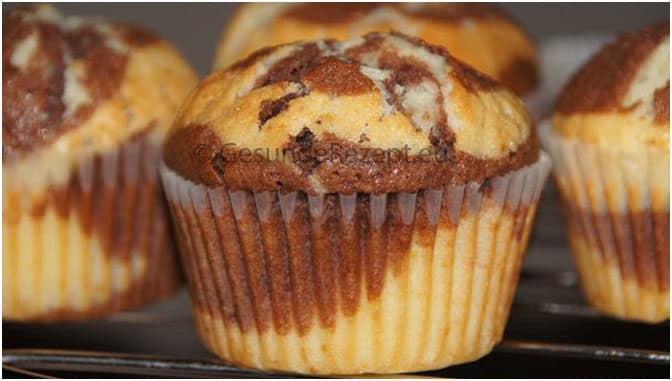 Titelbild für Donauwellen Muffins gefüllt mit Kinder Schokobons