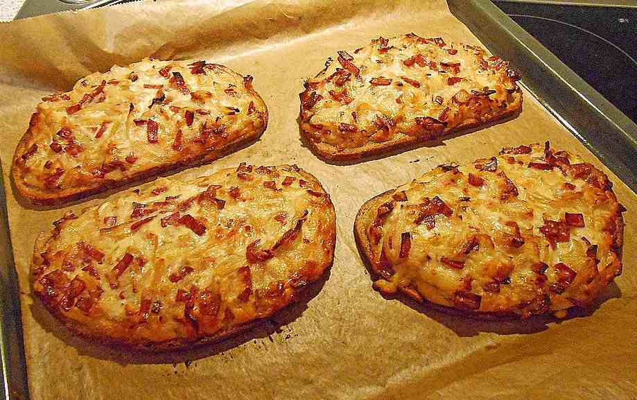 Titelbild für ZWIEBELKUCHEN – SCHNITTE