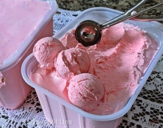 Titelbild für Erdbeereis ohne Eismaschine, Ruckzuck gemacht!