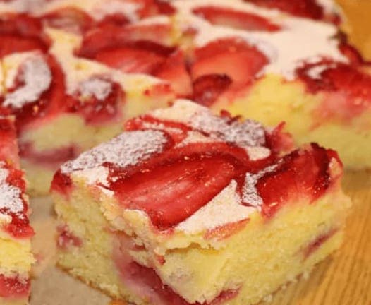 Titelbild für Erdbeerkuchen vom Blech, so schmeckt Sommer!