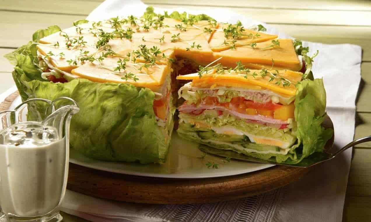 Titelbild für Salattorte