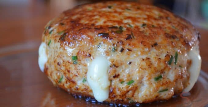 Titelbild für Frikadellen mit Camembert gefüllt