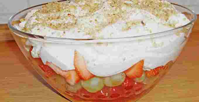 Titelbild für Frucht – Schicht – Salat (~Besonders für Partys geeignet~)