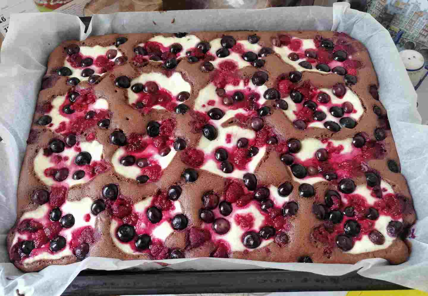 Titelbild für 3 Minuten Kirschkuchen, ein Tassenrezept!