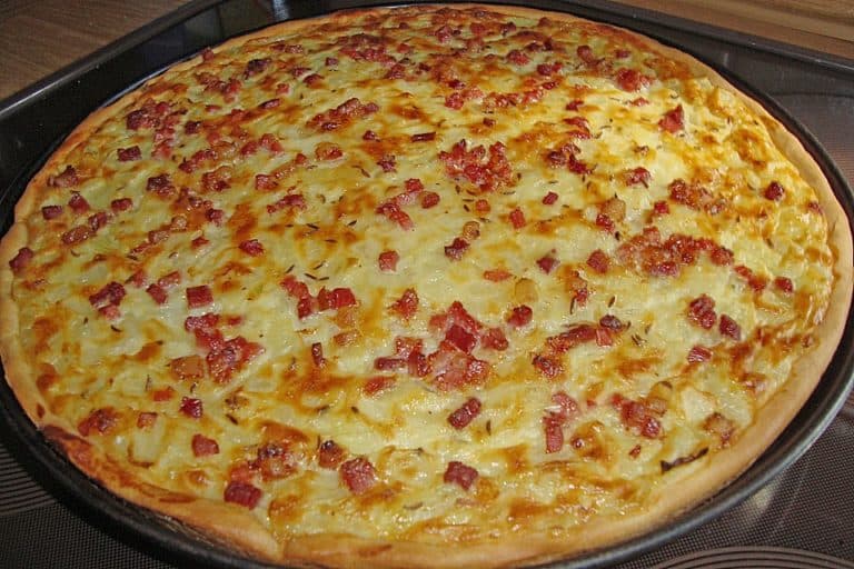 Titelbild für ZWIEBELKUCHEN, einfach und schnell!