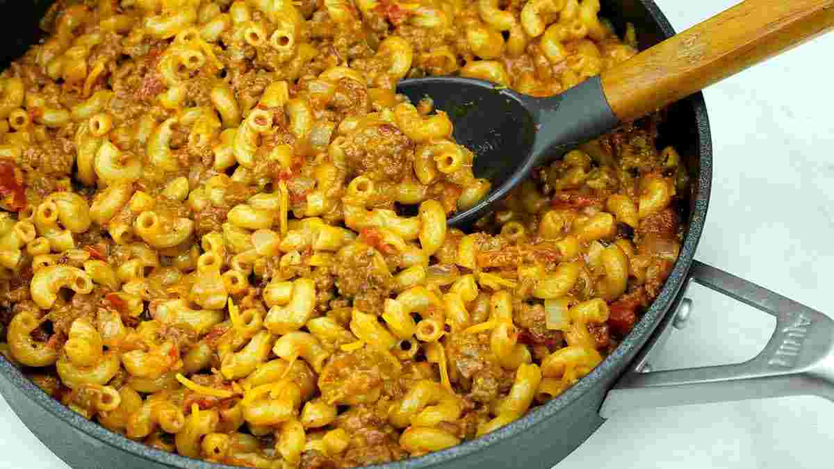 Titelbild für CHEESEBURGER MACARONI ~ ONE-POT ABENDESSEN