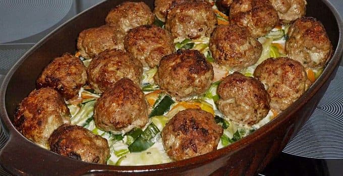 Titelbild für Kartoffelauflauf mit lauch, hackbällchen und gorgonzola