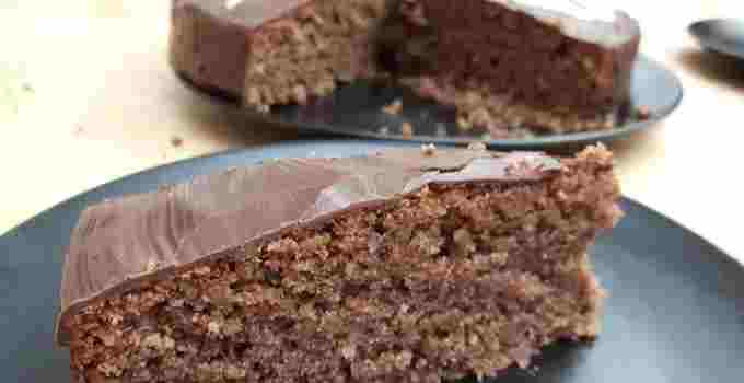 Titelbild für Saftigster Nusskuchen