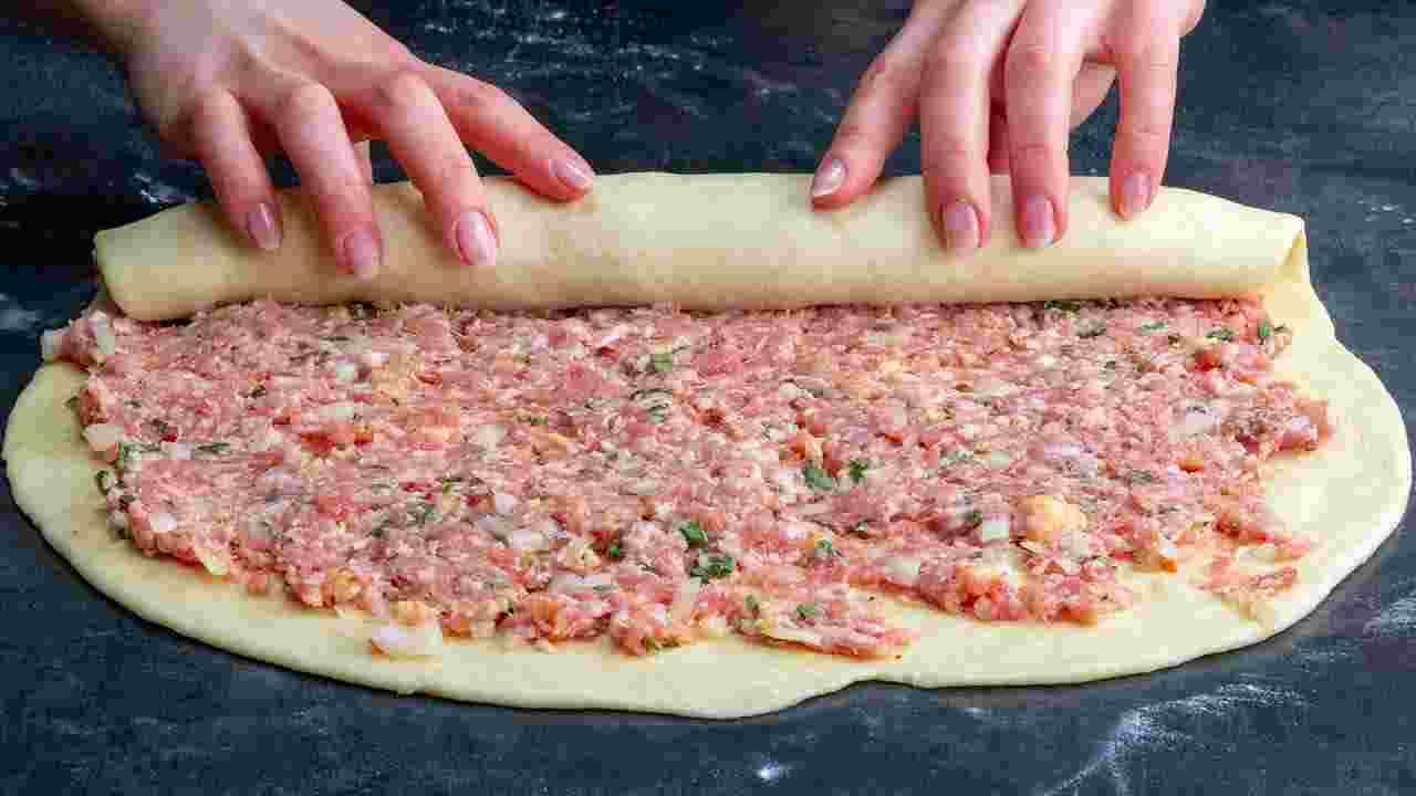 Titelbild für Teig eingerollt mit Hackfleisch in null Komma nichts fertig!