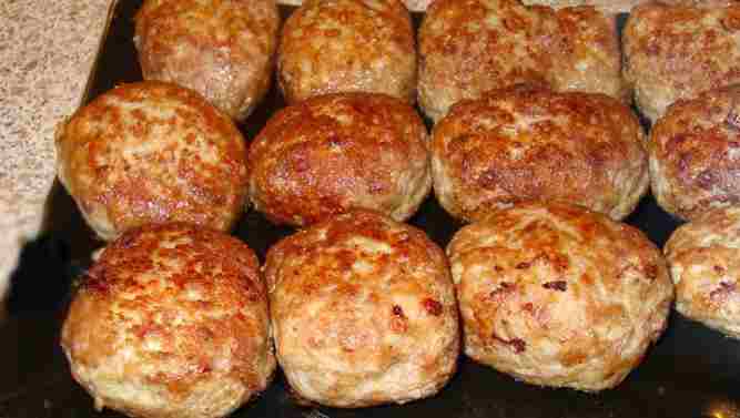 Titelbild für Frikadellen aus dem Backofen zum Sattessen !