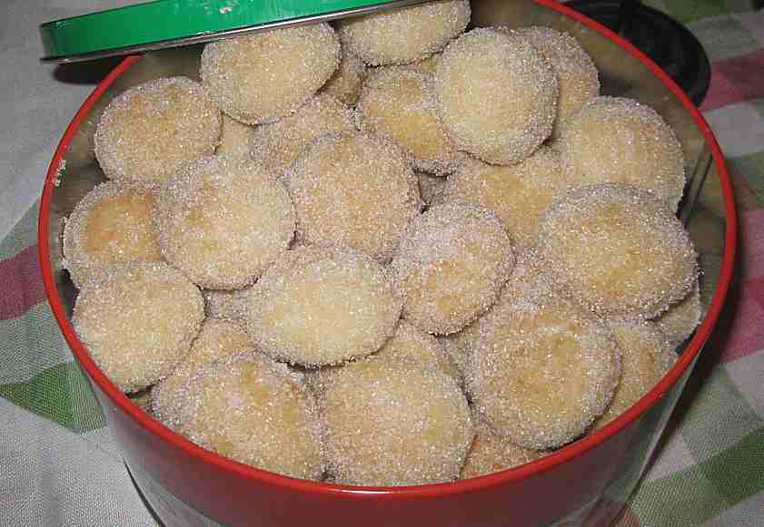 Titelbild für Weihnachtsbällchen, die sind Ratz Fatz weggefuttert