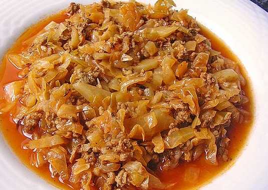 Titelbild für Kohl geschmort mit Hackfleisch