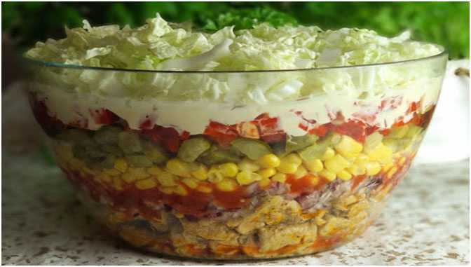 Titelbild für GYROSSCHICHTSALAT, DER BESTE SALAT ÜBERHAUPT!