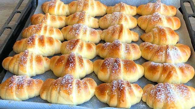 Titelbild für “Watte” Hörnchen, super weich und fluffig!