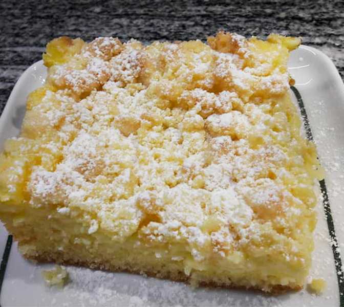 Titelbild für Versunkener Streuselkuchen mit Vanillepudding