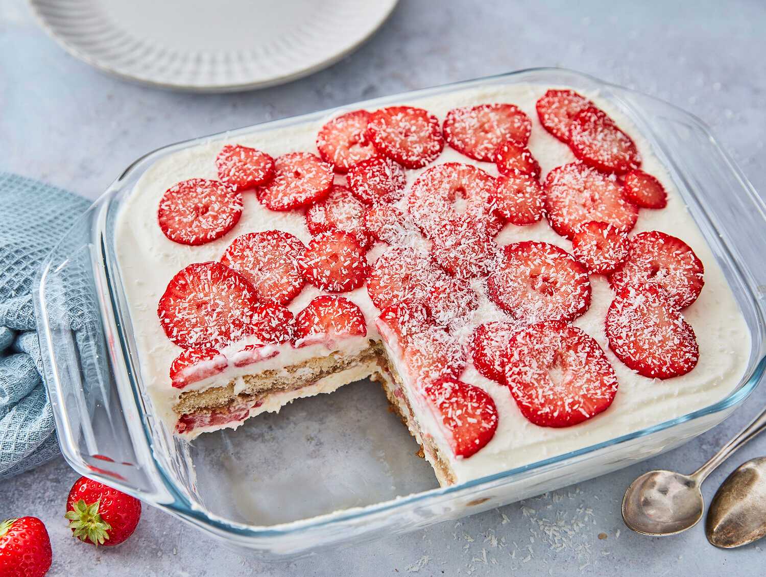 Titelbild für Erdbeer-Kokos-Tiramisu