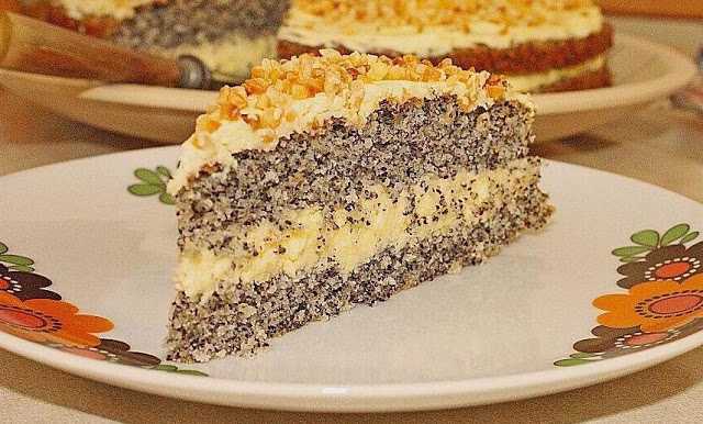 Titelbild für Mohnkuchen mit Paradiescreme so einfach gemacht !