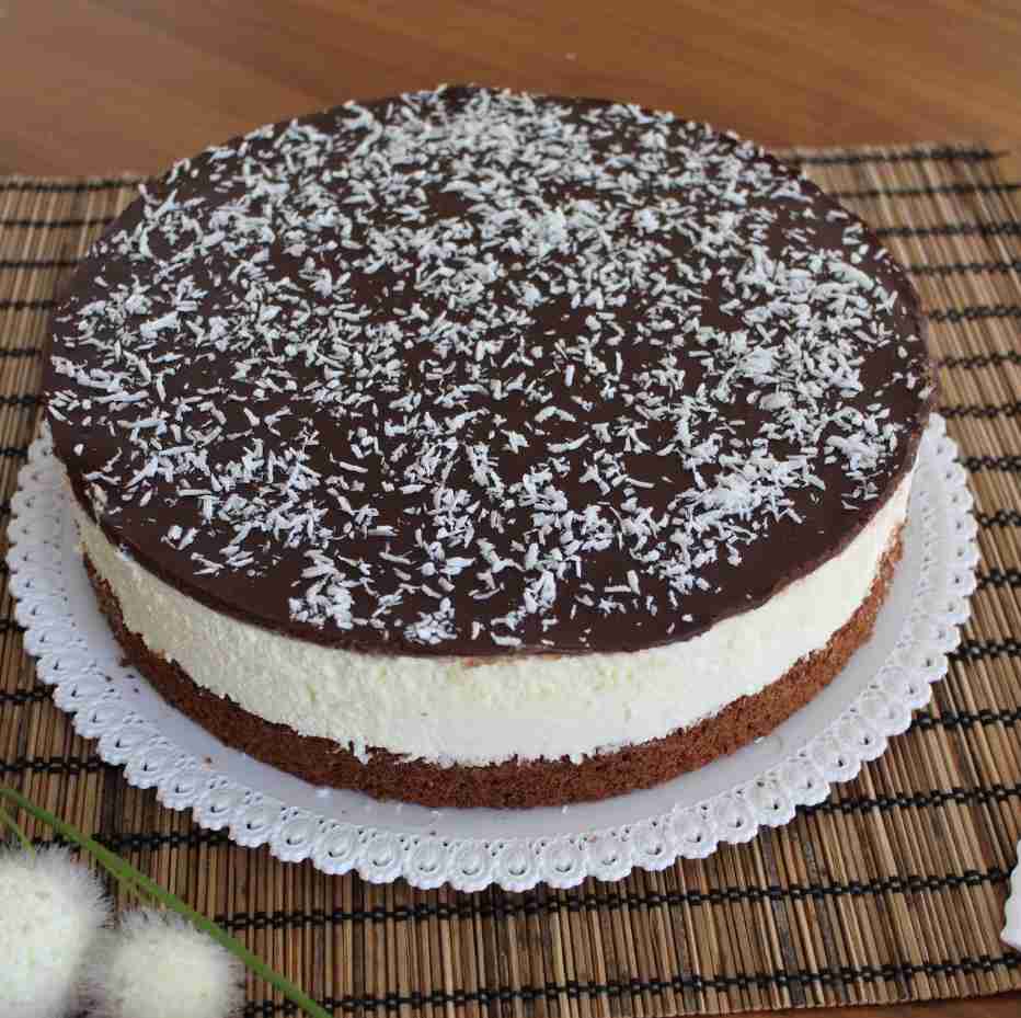 Titelbild für BANANEN-AMARETTO-TORTE MIT QUARK-CREME