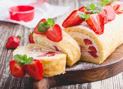 Titelbild für ERDBEER-SAHNEROLLE