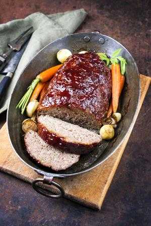 Titelbild für PAPRIKA FETA HACKBRATEN AUS DEM BACKOFEN MIT TOMATENSAUCE, SUPER LECKER!