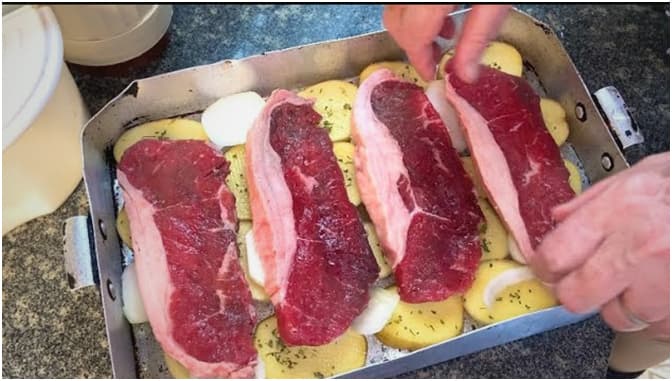 Titelbild für Schweinenacken mit Biersauce und Kartoffeln