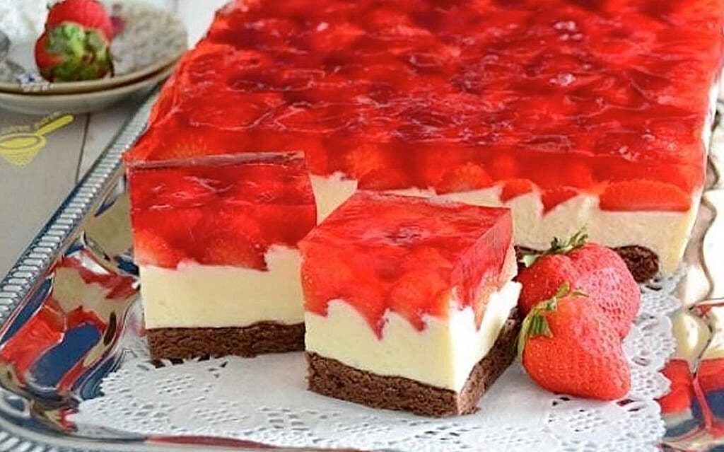 Titelbild für Erdbeerkuchen mit Quark & Mascarponecreme