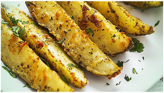 Titelbild für Knusprige Knoblauch-Kartoffeln mit schneller Zubereitung