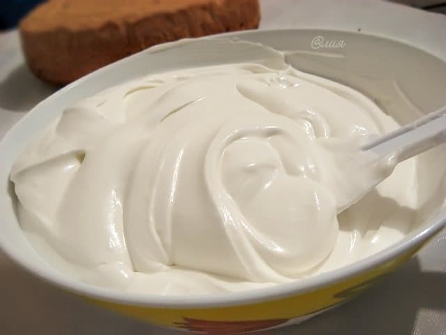 Titelbild für FANTASTISCHE TORTENCREME