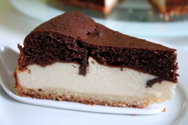 Titelbild für KÄSEKUCHEN MIT SCHOKOHAUBE, yummy