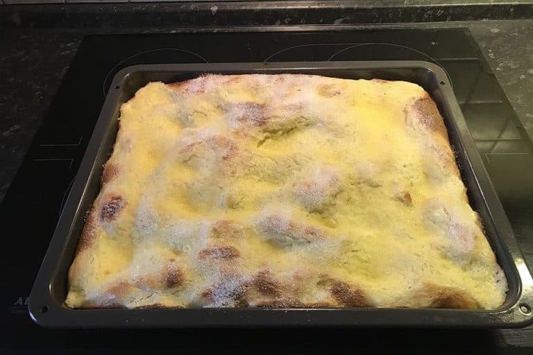 Titelbild für geschmackvoll – SCHMAND-ZUCKERKUCHEN WIE VOM BÄCKER