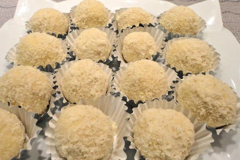 Titelbild für geschmackvoll – EIERLIKÖR – PRALINEN