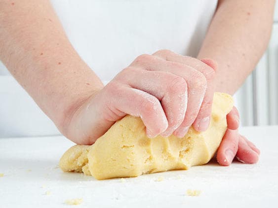 Titelbild für geschmackvoll – DAS GRUNDREZEPT FÜR PLÄTZCHENTEIG